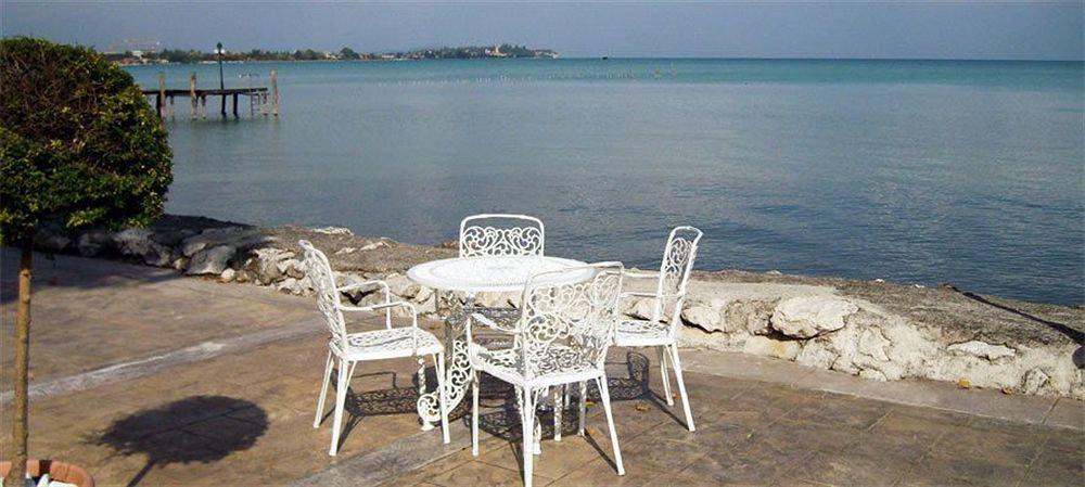 Hotel Lugana Parco Al Lago Sirmione Exterior photo
