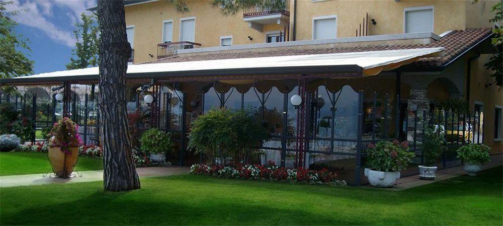 Hotel Lugana Parco Al Lago Sirmione Exterior photo